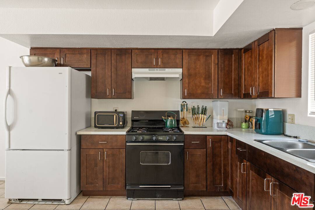 Victorville, CA 92394,16221 Vasquez Ave