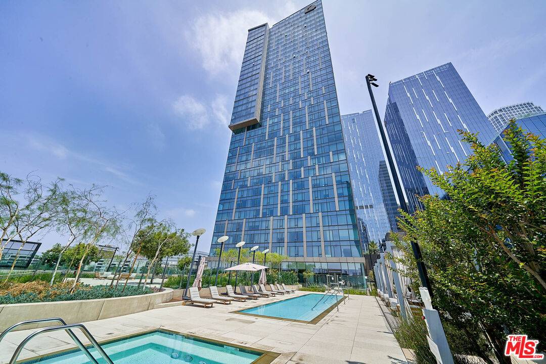 889 Francisco St #3006, Los Angeles, CA 90017
