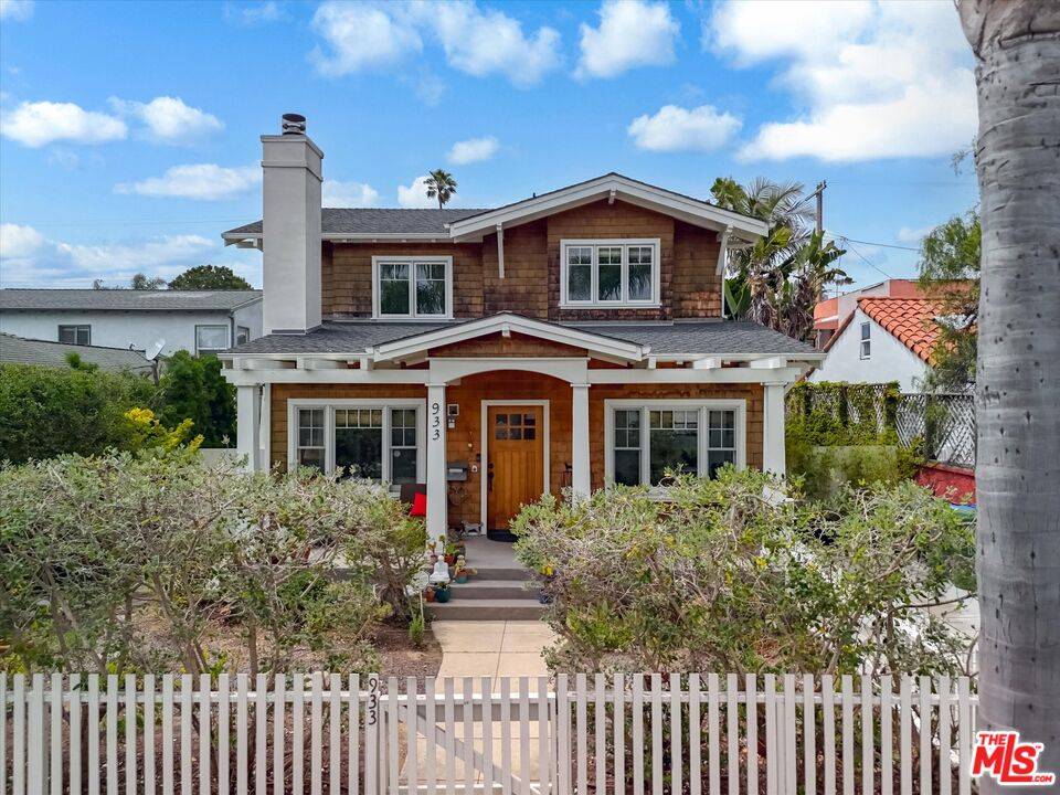 Venice, CA 90291,933 W Venezia Ave