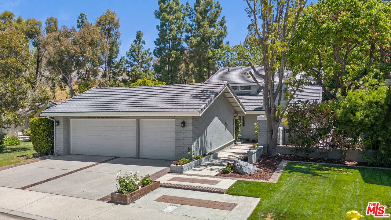 19 Rippling Strm, Irvine, CA 92603
