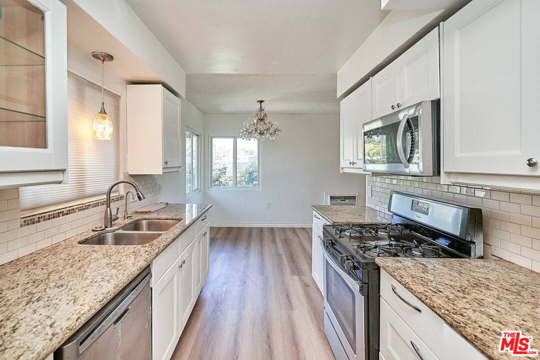 12129 Beverly Blvd #3C, Whittier, CA 90601