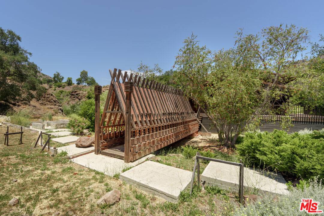 Malibu, CA 90265,421 Westlake Blvd