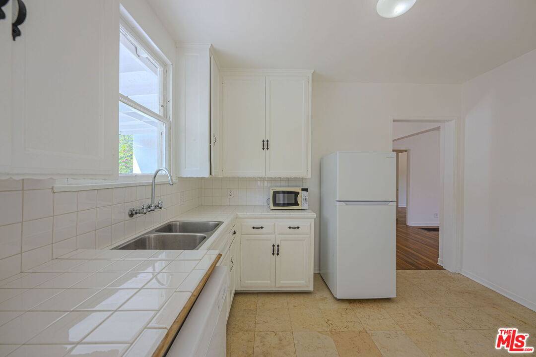 Los Angeles, CA 90064,11924 Tennessee Pl
