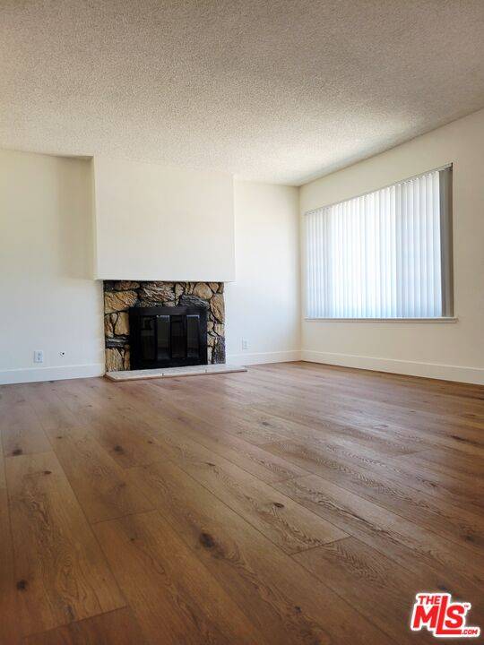 Cerritos, CA 90703,16907 Betty Ave