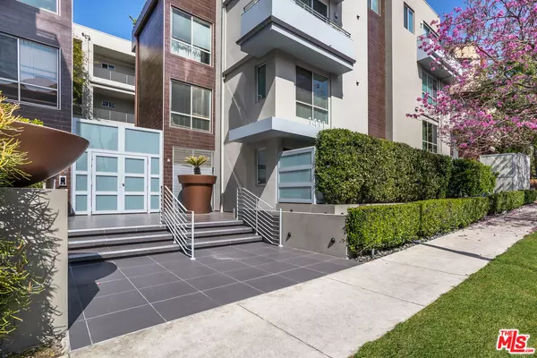 Los Angeles, CA 90046,1411 N Detroit St #205