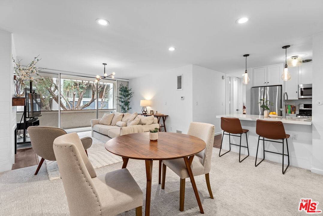 6375 Green Valley Cir #206, Culver City, CA 90230