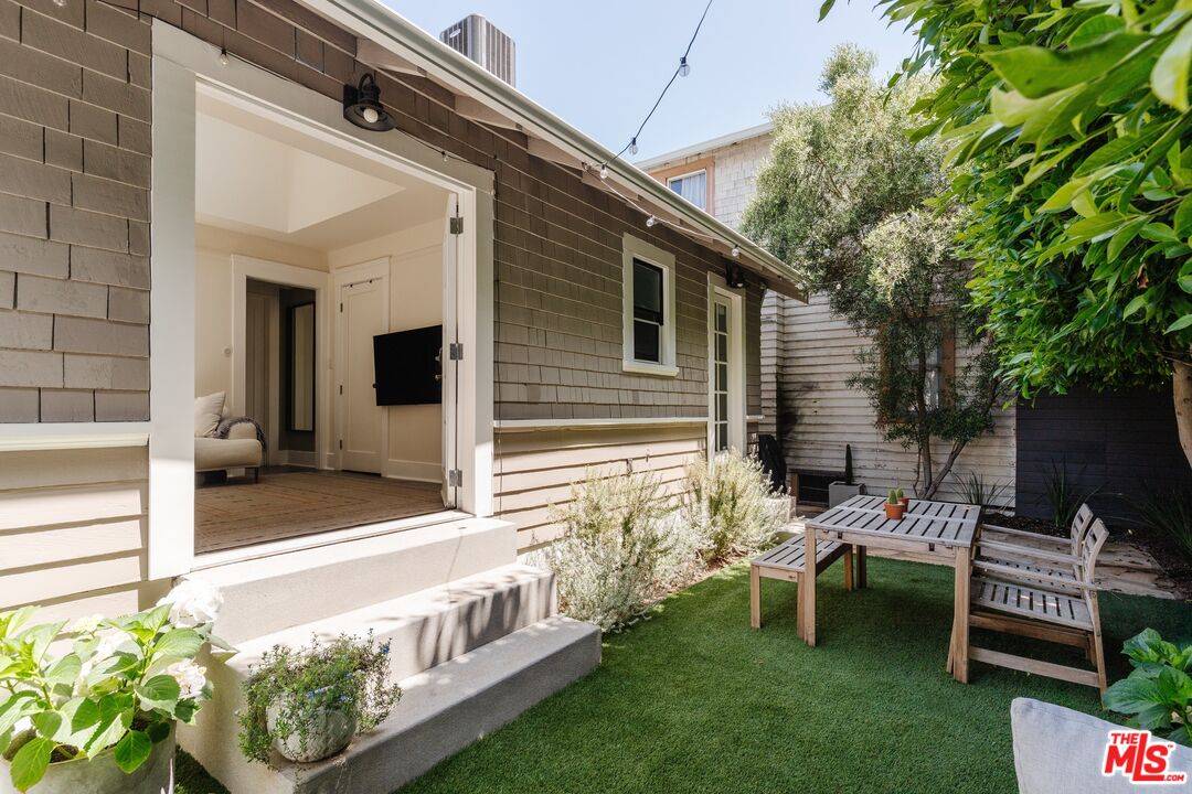 224 San Juan Ave, Venice, CA 90291