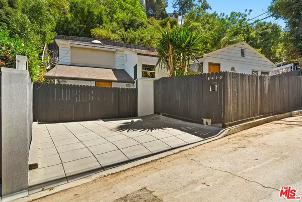 Los Angeles, CA 90046,8410 Kirkwood Dr