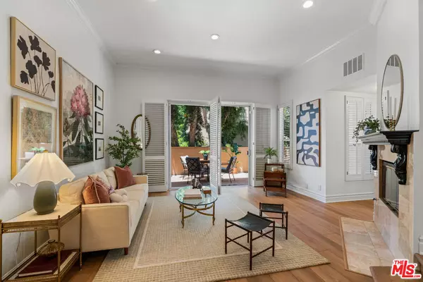 18730 Hatteras St #16,  Tarzana,  CA 91356