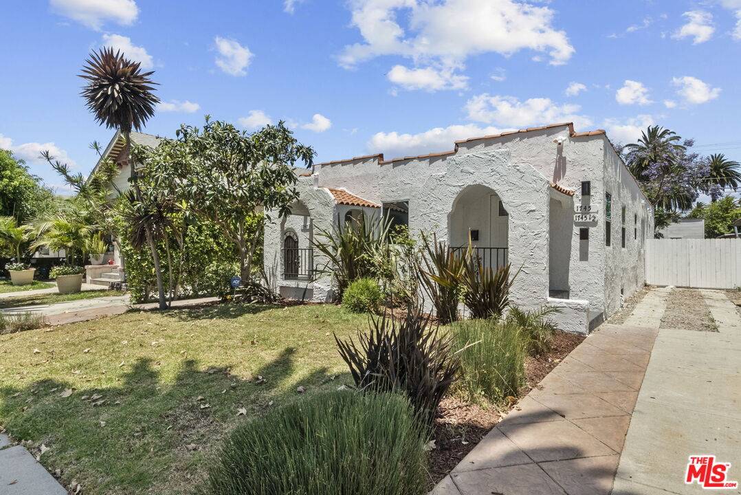 Los Angeles, CA 90062,1745 W 39th St