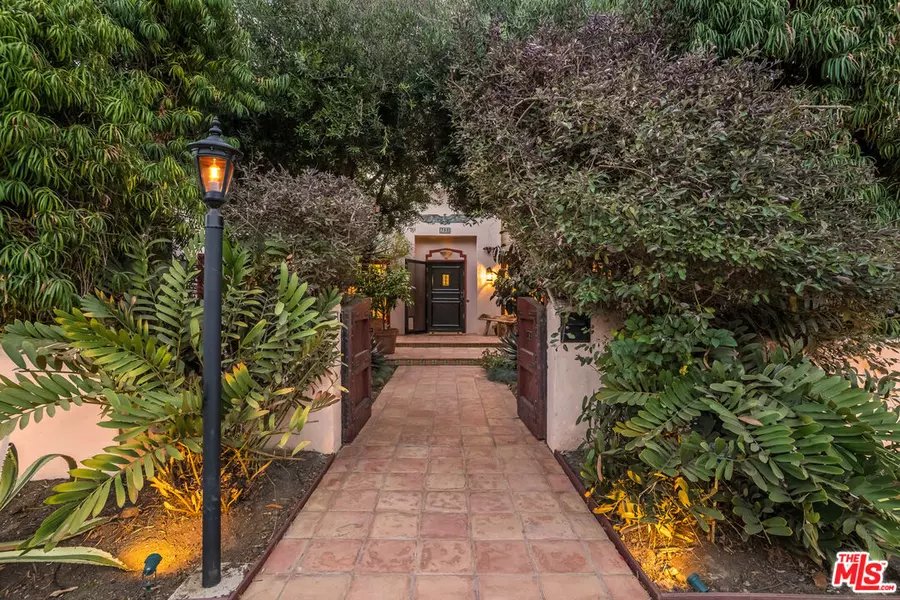 755 S Highland Ave, Los Angeles, CA 90036