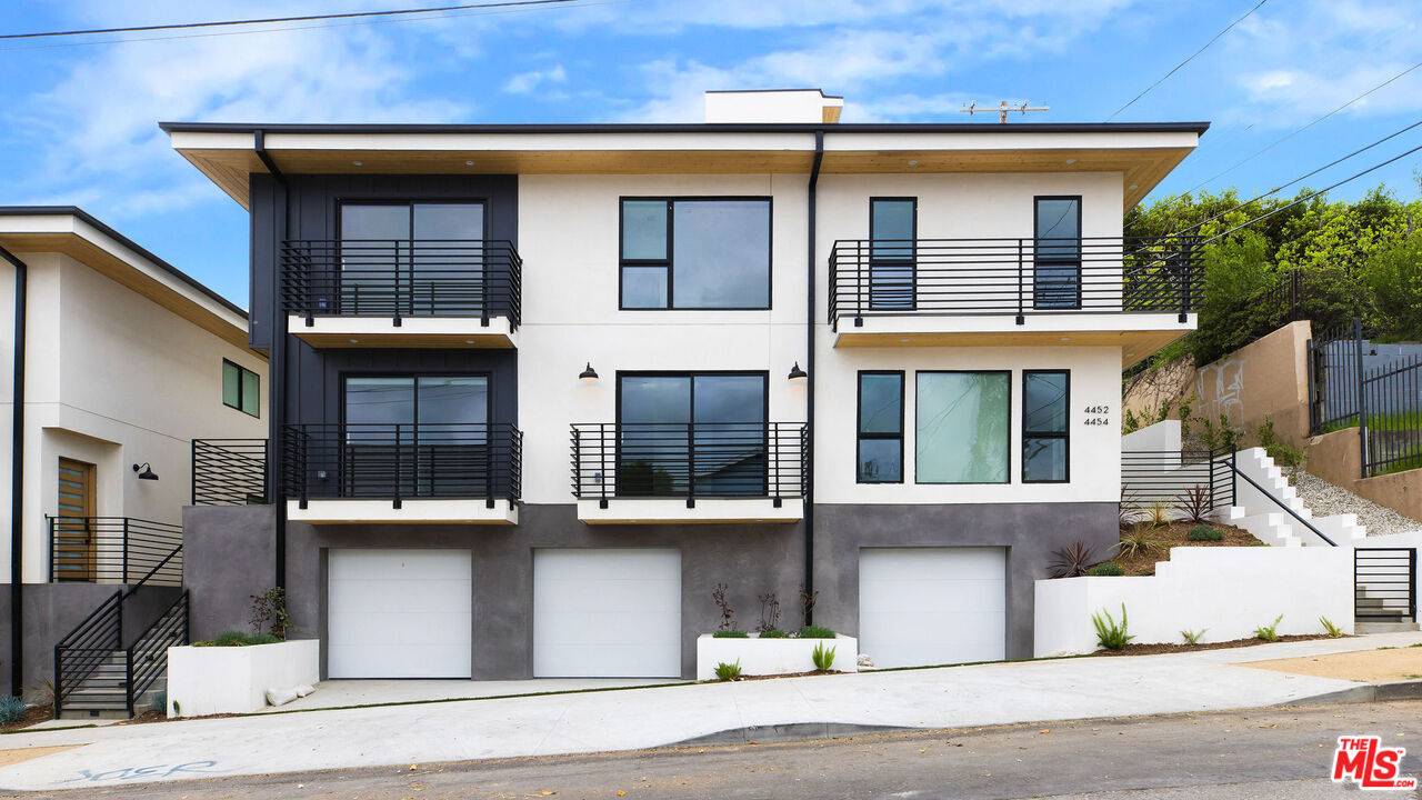4454 Clinton St, Los Angeles, CA 90004