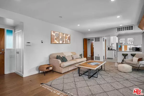 Los Angeles, CA 90066,3435 Cabrillo Blvd