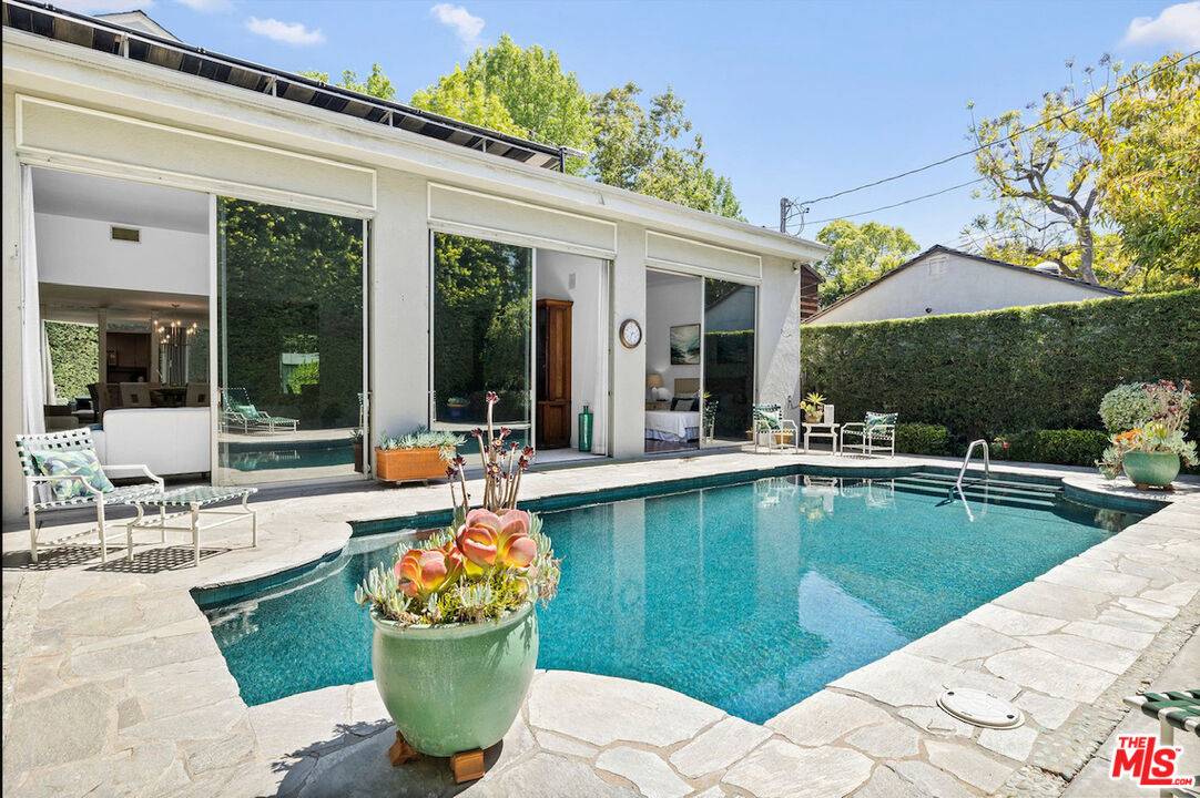 11351 Waterford St, Los Angeles, CA 90049