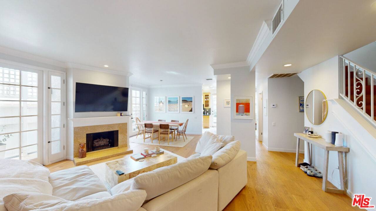 1037 16th St #10, Santa Monica, CA 90403