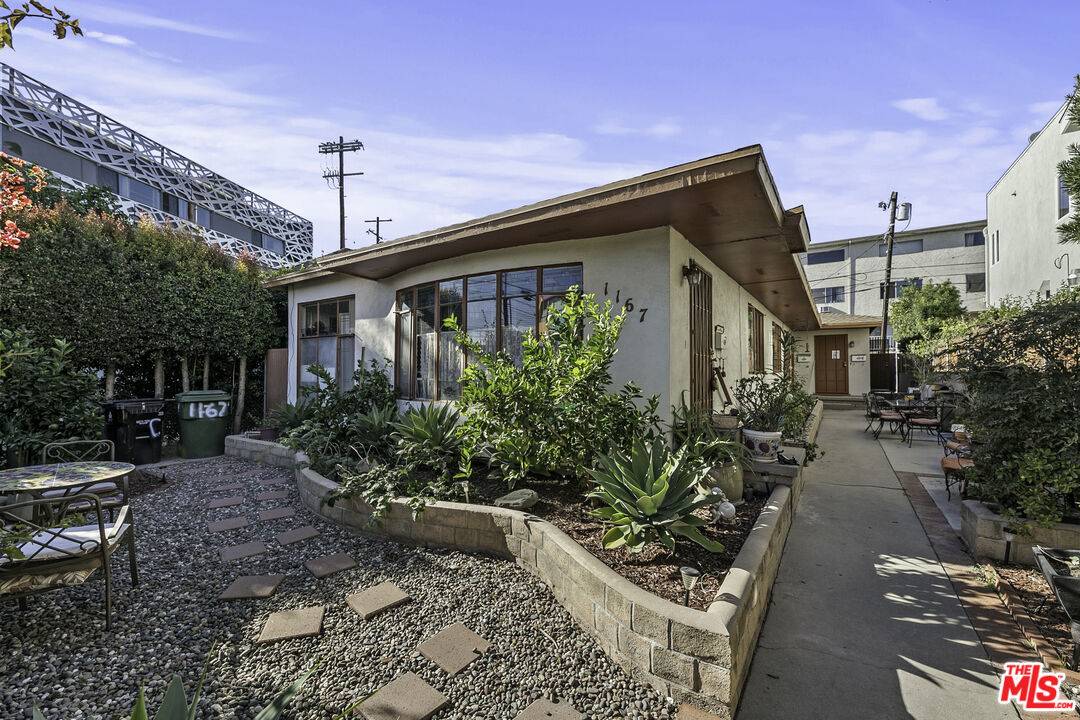 1167 Nelrose Ave, Venice, CA 90291