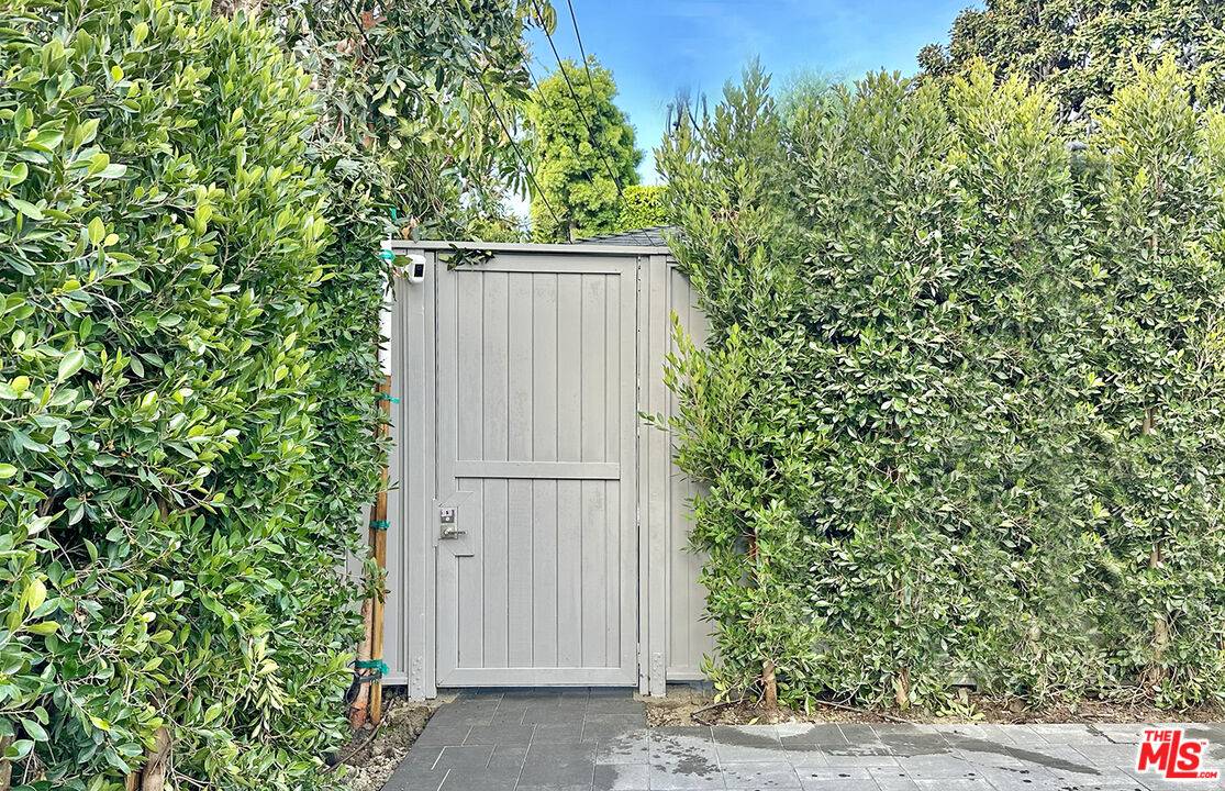 Santa Monica, CA 90404,1511 STANFORD ST #A