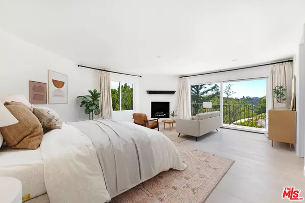 Westlake Village, CA 91361,32305 Blue Rock Rdg