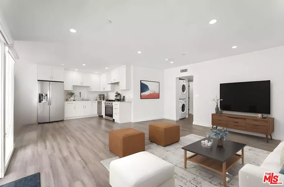 1264 9th St #B, Santa Monica, CA 90401