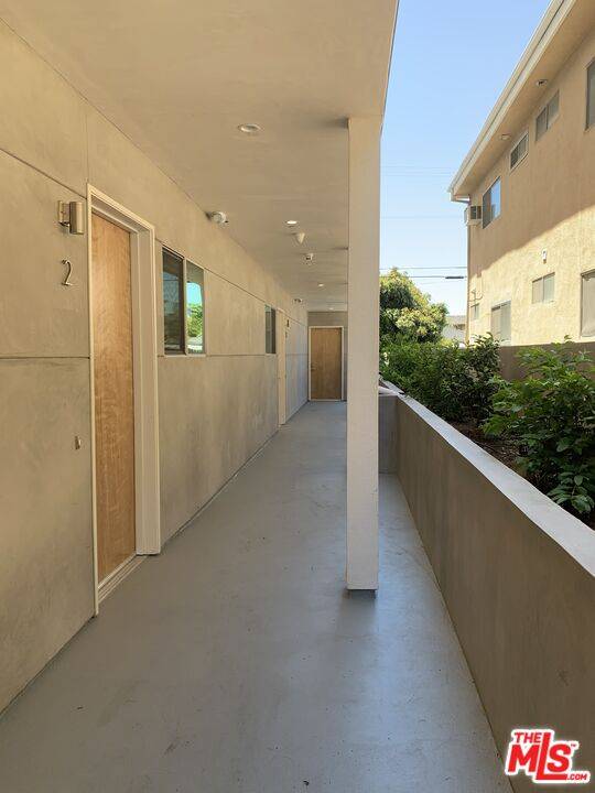 Los Angeles, CA 90025,1721 GRANVILLE AVE #1