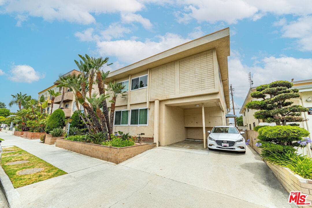 Los Angeles, CA 90025,1658 Colby Ave