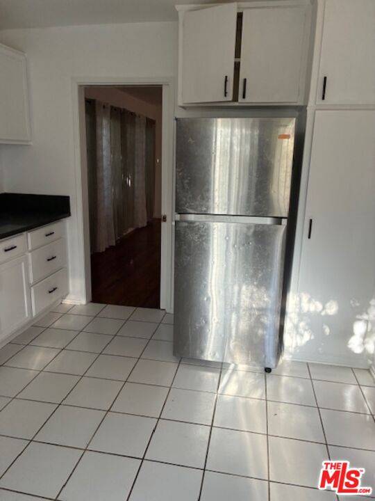 Los Angeles, CA 90035,1439 Rexford Dr #2