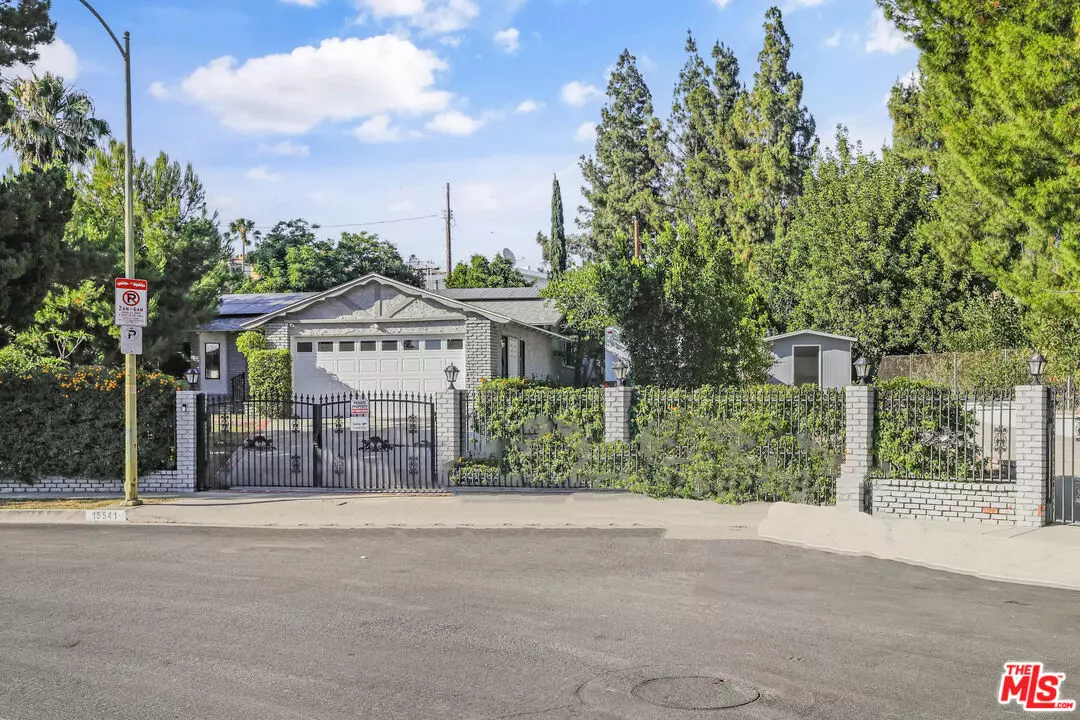 Granada Hills, CA 91344,15541 Harvest St