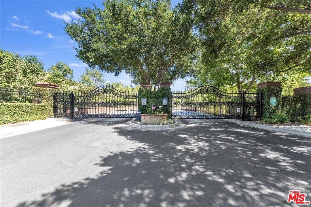 Westlake Village, CA 91361,1535 Verde Ridge Ln