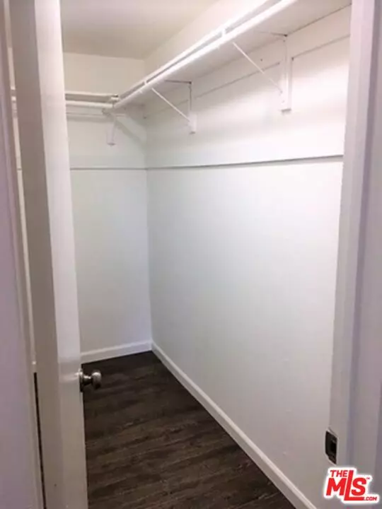 Santa Monica, CA 90405,3111 4th St #218