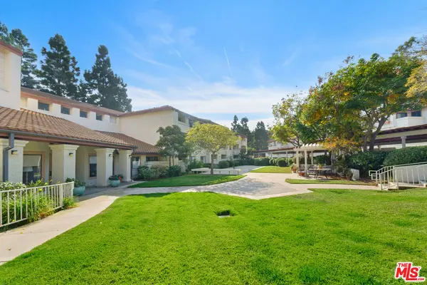 501 Palisades Dr #209, Pacific Palisades, CA 90272