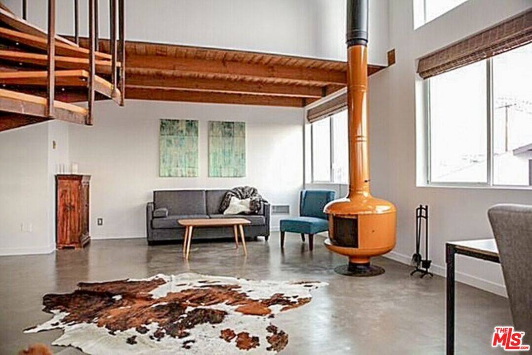 100 S Venice Blvd #14, Venice, CA 90291
