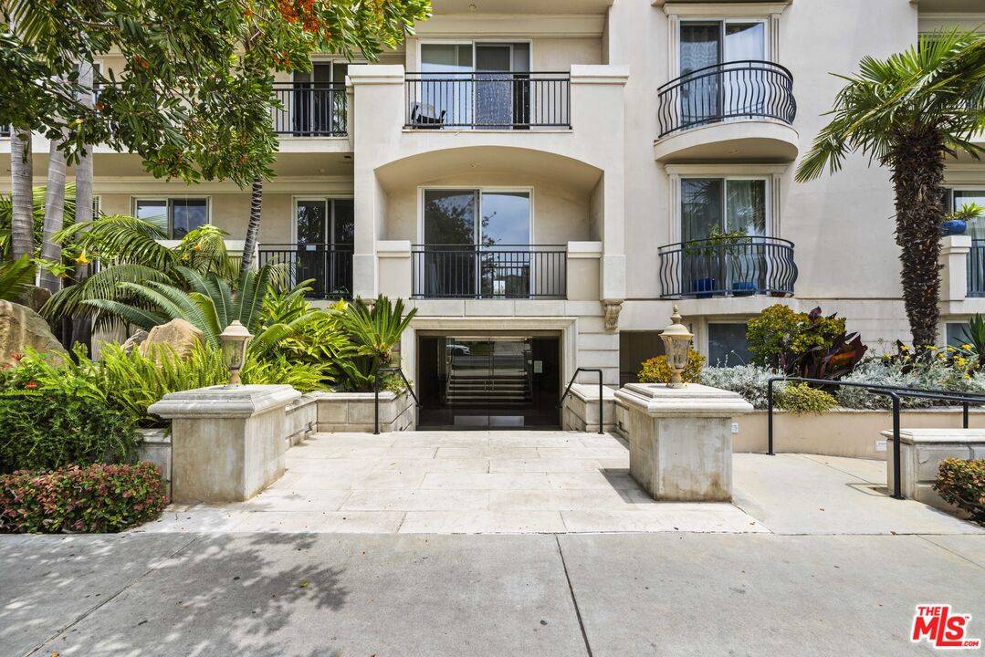 1450 S Beverly Dr #105, Los Angeles, CA 90035