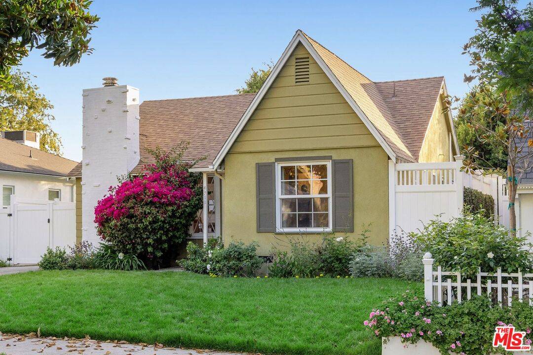 4311 Greenbush Ave, Sherman Oaks, CA 91423