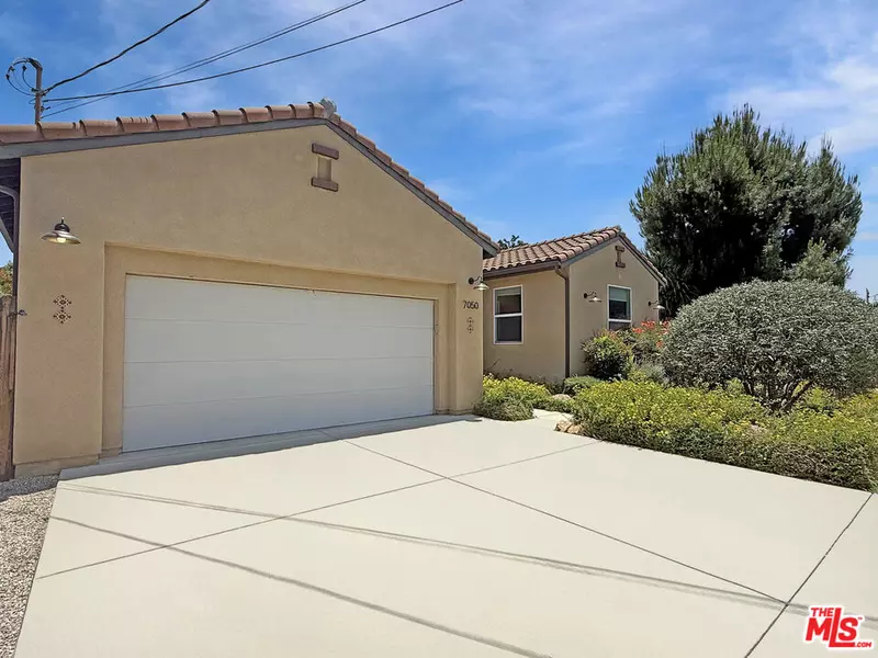 7050 Independence Ave, Canoga Park, CA 91303