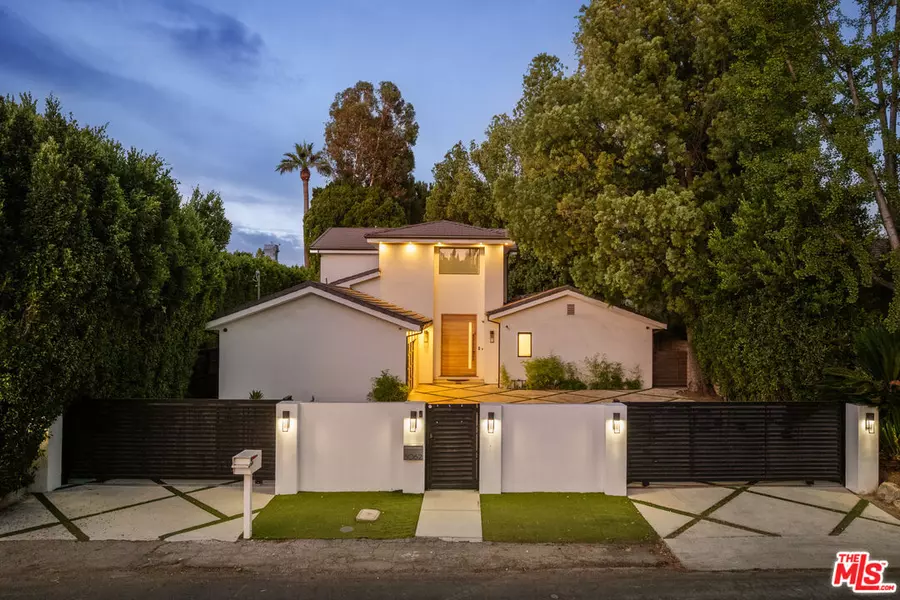 5062 Woodley Ave, Encino, CA 91436