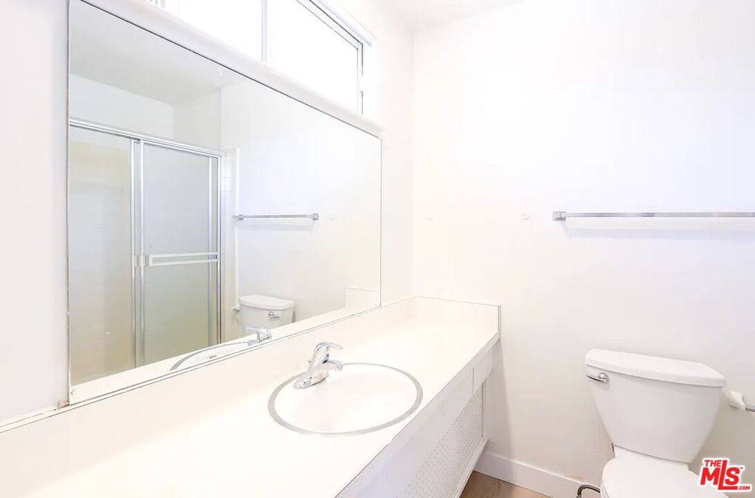 Studio City, CA 91604,12958 Valleyheart Dr #3