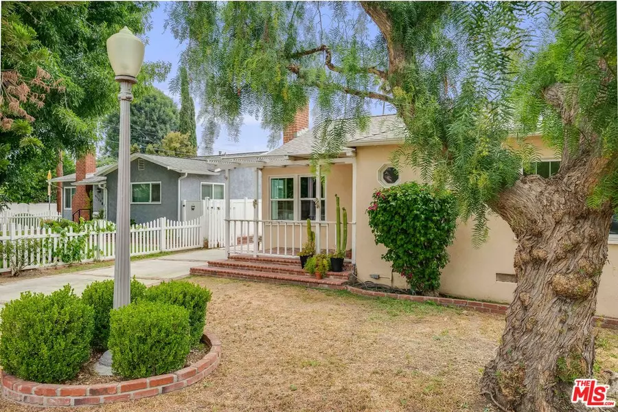 6722 Katherine Ave, Van Nuys, CA 91405