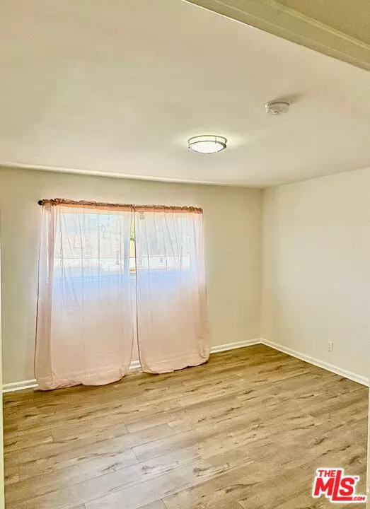 Los Angeles, CA 90016,2309 Hauser Blvd #3
