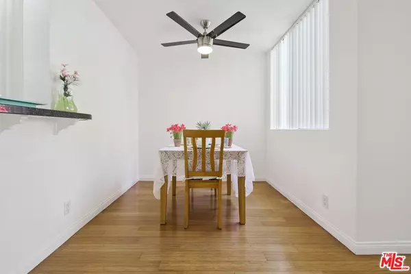 Canoga Park, CA 91304,7826 Topanga Canyon Blvd #103