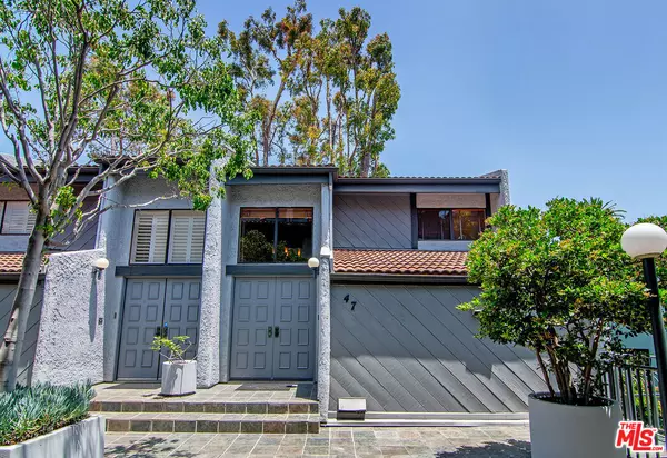 Los Angeles, CA 90025,1937 S Beverly Glen Blvd #47