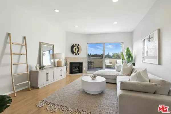 North Hollywood, CA 91602,11531 Riverside Dr #308