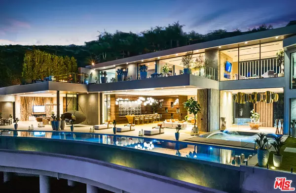9330 Flicker Way, Los Angeles, CA 90069