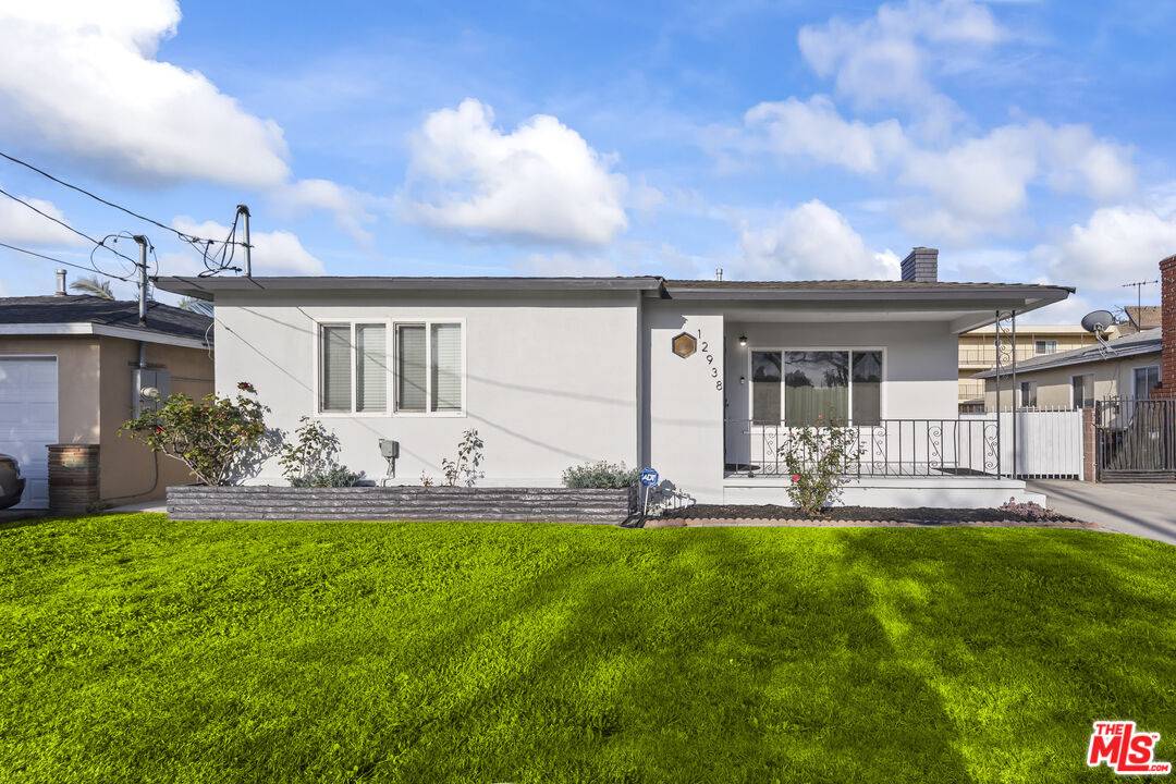 12938 Jefferson Ave, Hawthorne, CA 90250