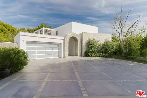 1111 Bel Air Pl, Los Angeles, CA 90077