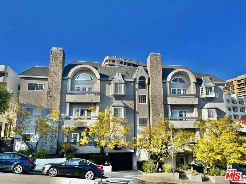 10627 Ashton Ave #103, Los Angeles, CA 90024