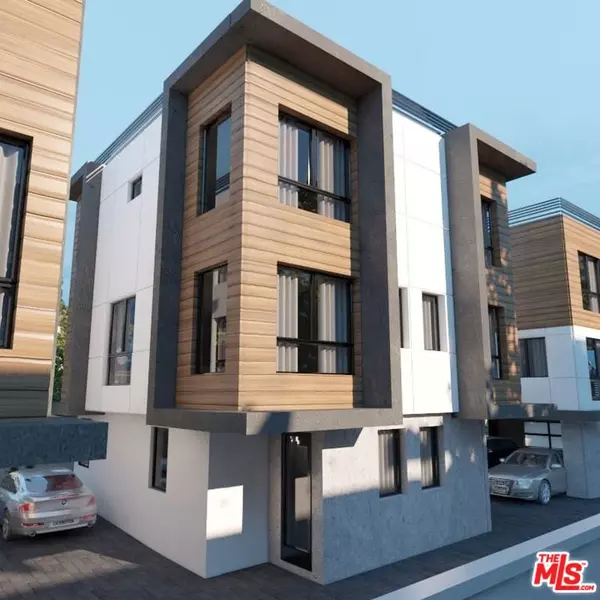 Los Angeles, CA 90004,553 N Heliotrope Dr