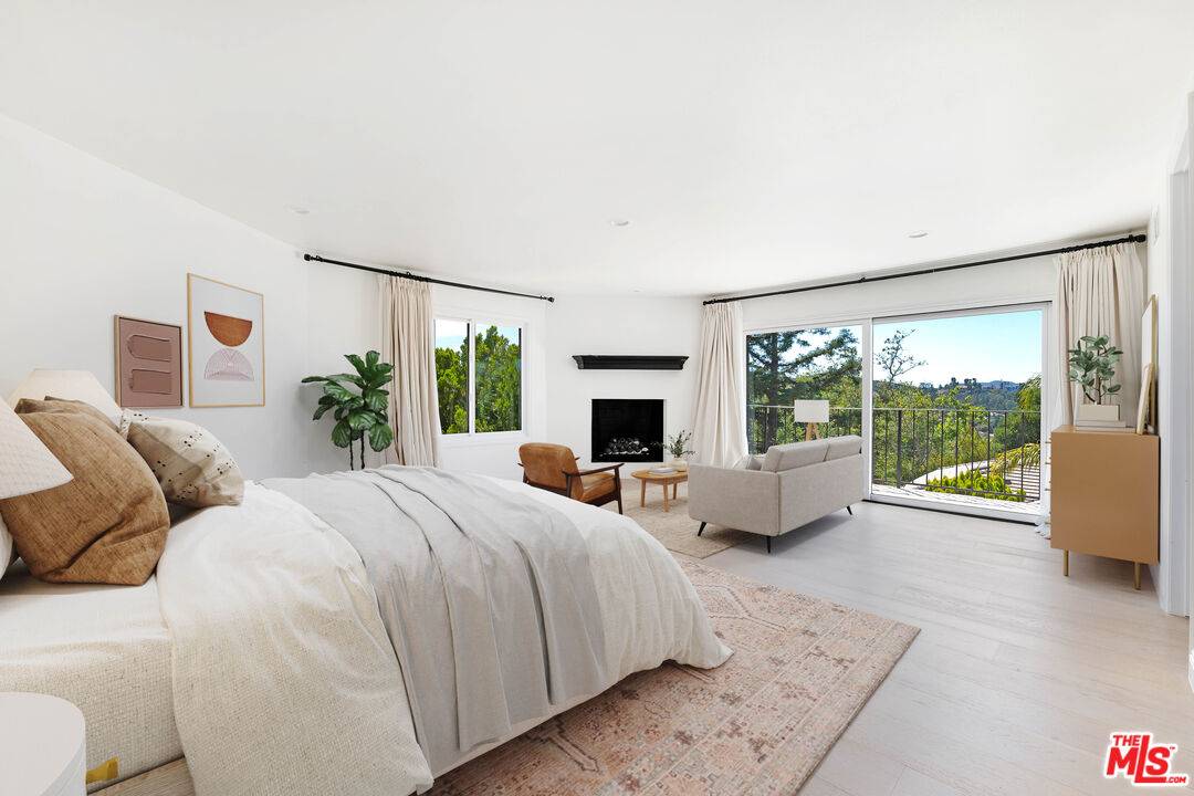 Westlake Village, CA 91361,32305 Blue Rock Rdg