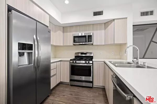 Los Angeles, CA 90048,409 Hayworth #ph4