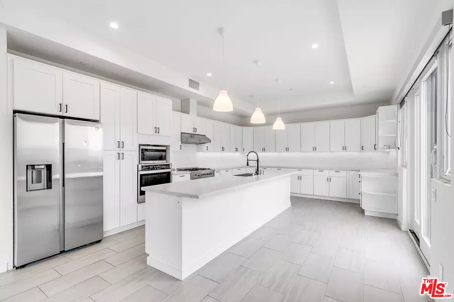 2610 Corralitas Dr, Los Angeles, CA 90039