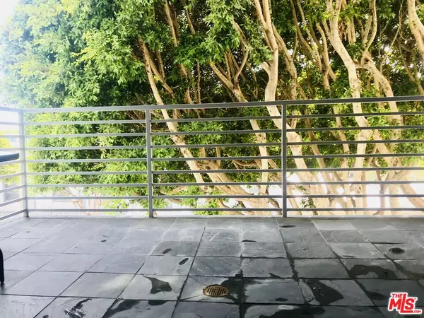 Santa Monica, CA 90401,1241 5Th St #201